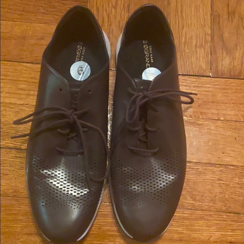 Cole Haan 2.0 Grand Burgundy Lace ups 9